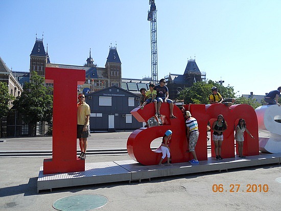 1.1277630796.steve-near-museumplein