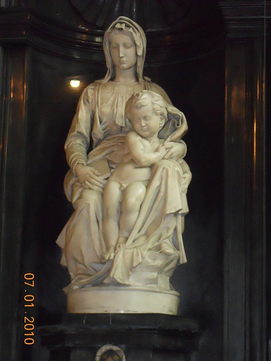 1.1277977233.michelangelo-s-virgin-mary-and-jesus