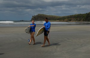 2.1325271686.the-surfing-couple